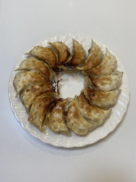 焼き上がり餃子