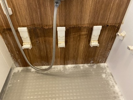 IMG_9915 シャンプー台下