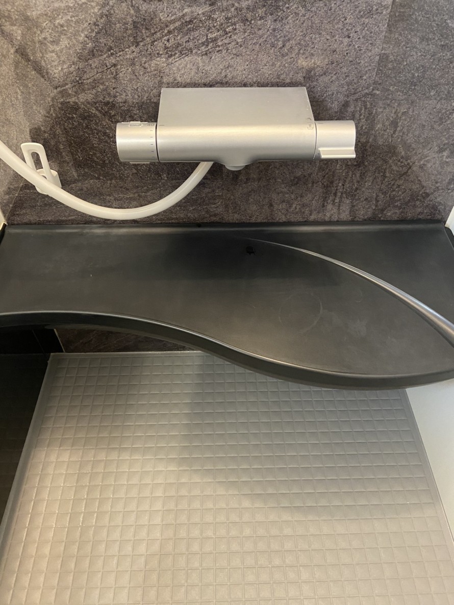 IMG_9995 洗浄後の黒い浴室